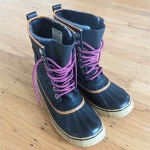 Sorel Premium 1964 Waxed Canvas Insulated Waterproof Boot - Women's Size 9